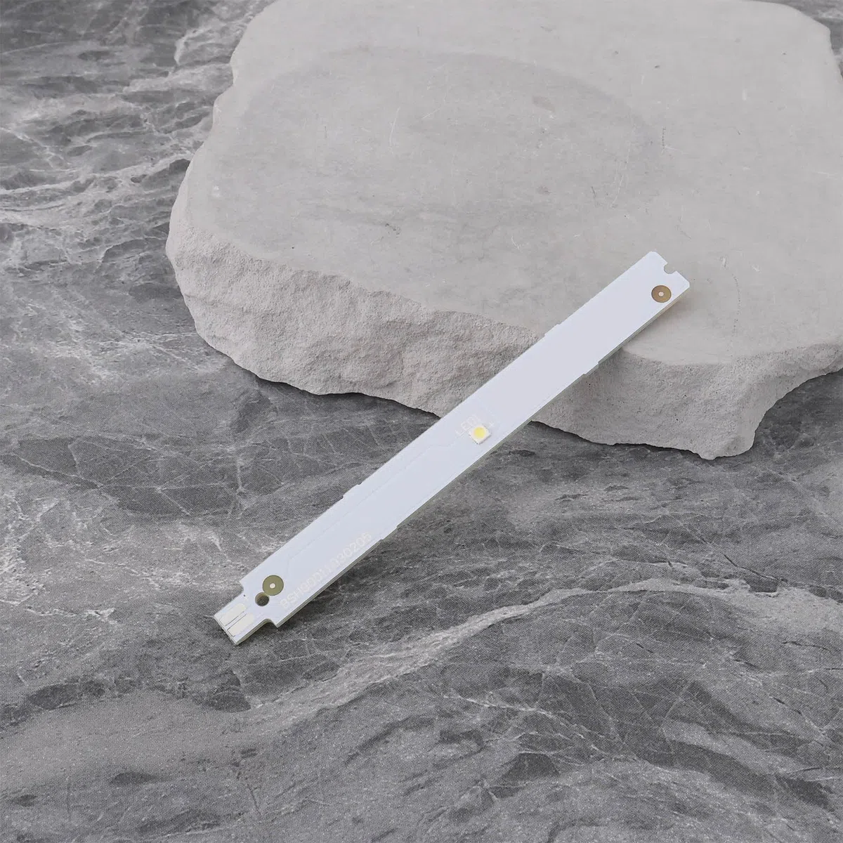 ECSiNG 2 Pezzi 3V LED Frigorifero Barra Luminosa Frigorifero Striscia Luminosa Compatibile Con Siemens BSH 9001030205 9001069888 Modelli Striscia LED Di Illuminazione
